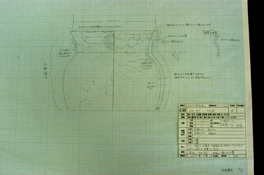 方眼用紙に描かれた実測図の写真