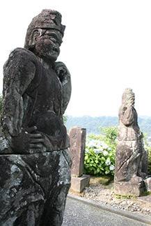 内山寺仁王像