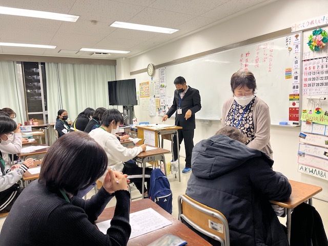 他市の夜間中学校の様子.jpg