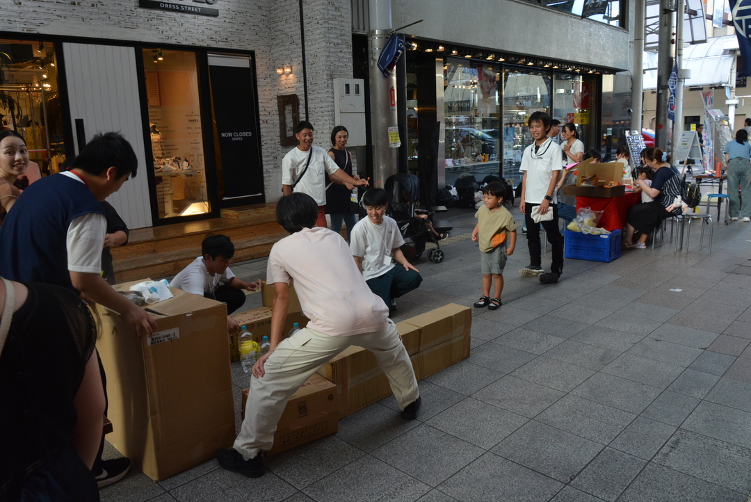 8月街市での実践活動の写真