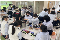 お茶の淹れ方教室の様子.png