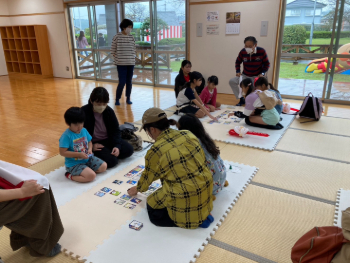 写真6ふれあい広場息軒カルタ.jpg