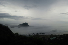 海霧に浮かぶ野島イメージ画像